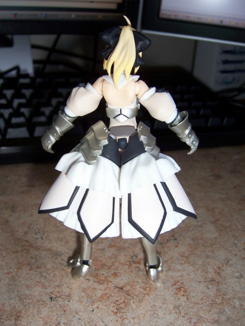 Picture 7 in [Saber Lily Figma]